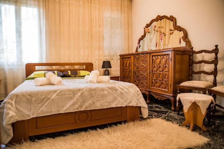 Traditional Antique Deco House 卡兰巴卡 外观 照片